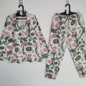 Floral Printed Pajamas, Cotton Pajamas, Comfortable Nightwear Dress, Women Pajama Set, Comfy Sleepwear, Indian Handmade Pjs, Gift for her
