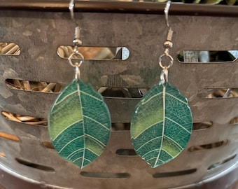 Green Leaf Earrings, Botanical Nature Dangles, Plant Lover Gift, Cute Earrings, Green Earrings, Nature Earrings, Spring Earrings, Ear Wires