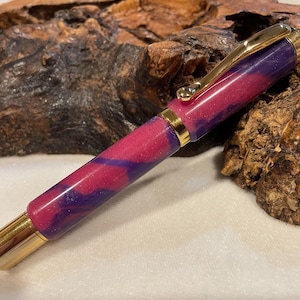 Atrax Style Fountain Pen: Smooth Writing, Classy Design      7501 7477 6713  6706 7601 6336 5670 6812
