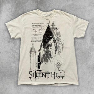 Maglietta Silent Hill 2 Pyramid Head: maglietta grafica da gioco vintage