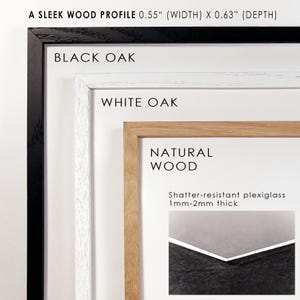 K&ouml;nnte beinhalten: Drei Bilderrahmen aus Holz in Schwarz, Wei&szlig; und Naturholz. Die Rahmen sind 1,4 cm breit und 1,6 cm tief. Der Rahmen aus Naturholz hat einen bruchsicheren Plexiglas-Einsatz mit einer Dicke von 1 bis 2 mm.
