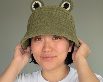 Cappello a secchiello Chunky Frog - Cappello all'uncinetto fatto a mano