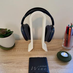 Sleek & Modern Minimalist Headphone Stand – 3D Printed Headset Holder, Desk Organizer, Gamer Gift, Eco Friendly Tech Accessory