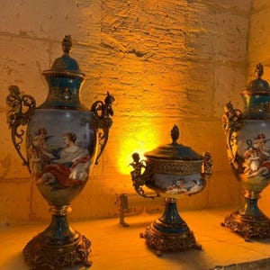 Exquisite French Sevres Style Porcelain Garniture Set  19th Century Antique Urns  Centerpiece   Palace Quality Decorative Jars with Hand