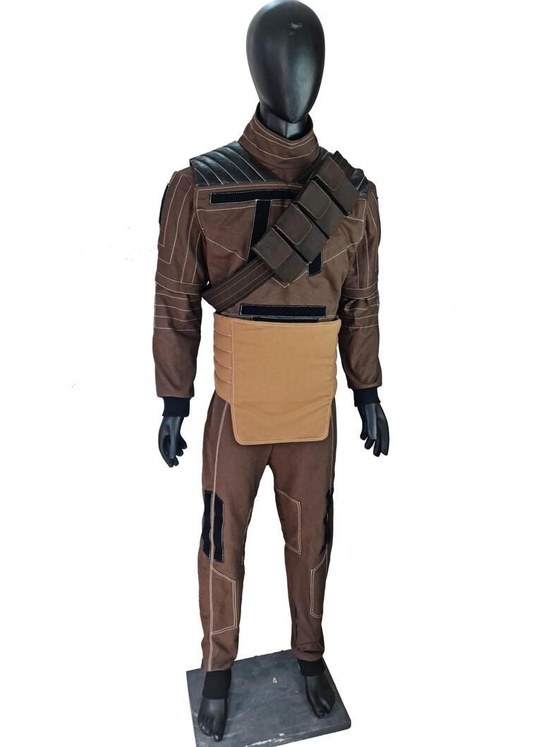 Brown Din Djarin Mandalorian cosplay costume side view wearing suit vest cummerband and Mando belt