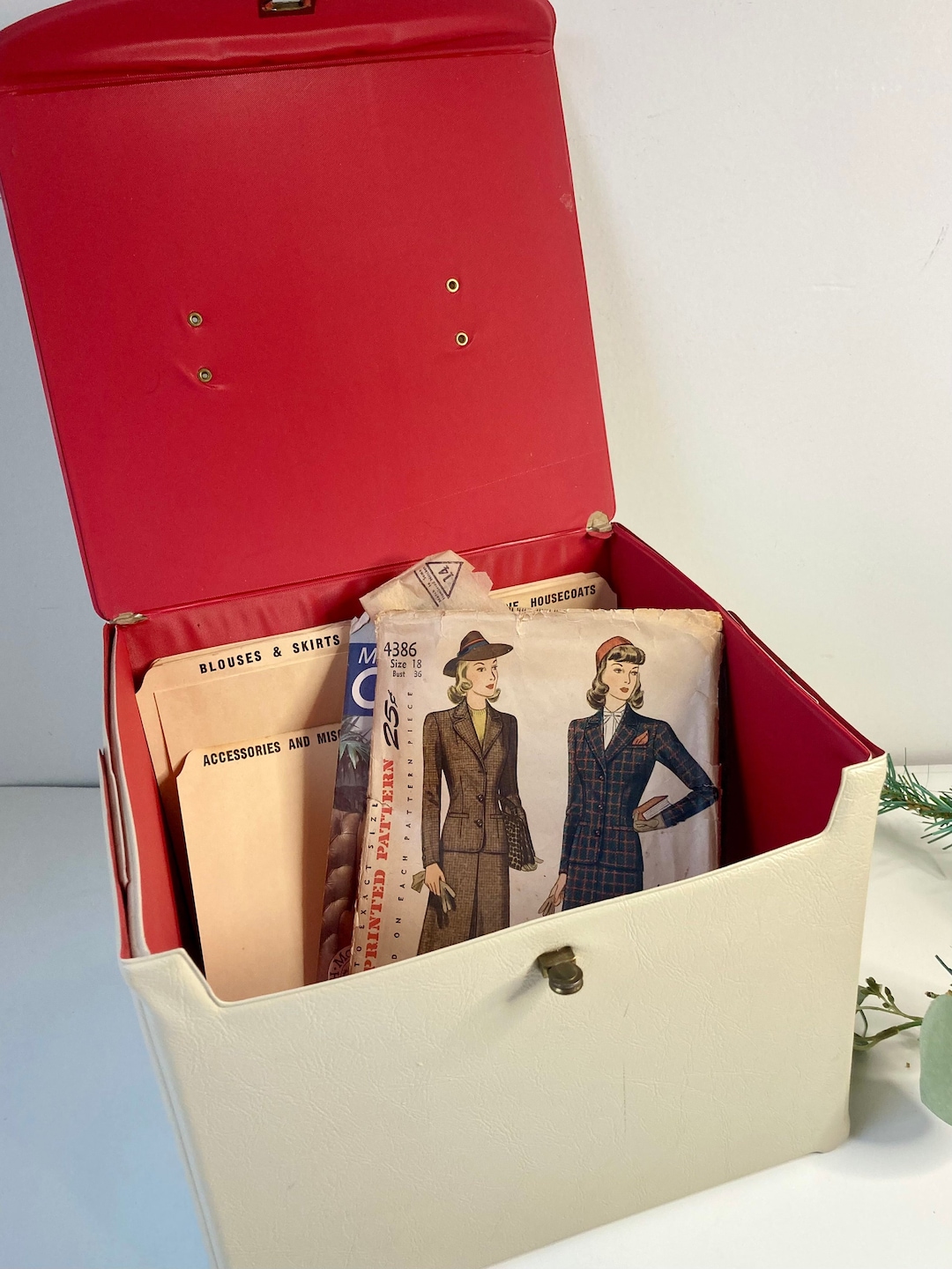 Sewing Pattern Storage Box Vinyl Card Dividers Vintage Crafting