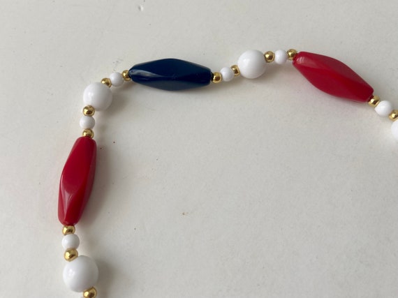 Patriotic Beaded Necklace Bakelite? Red White Blu… - image 4