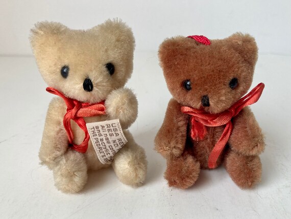 4 Miniature Jointed Teddy Bears Ornaments Red Bows Plush Pets 1983