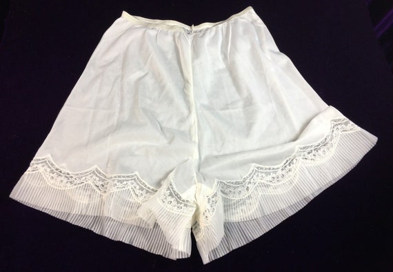 NOS NWOT 5 Mary Barron Crystal Pleat Tap Pants Pa… - image 1