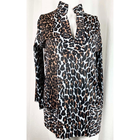 Vintage 60s Leopard Print Nylon Lounge Top Pockets