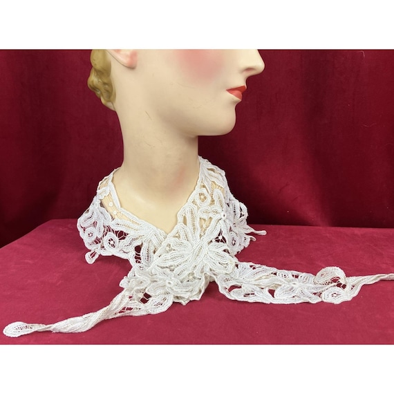 Antique Bobbin Lace Collar Fichu Shawl Handmade Edwardian Victorian