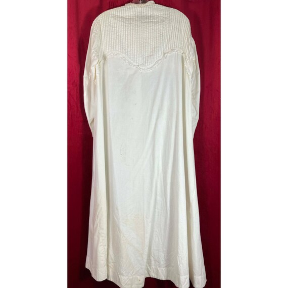 Antique Victorian 1860s White Cotton Dressing Gow… - image 4