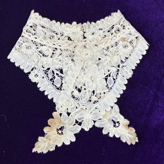 Antique Bobbin Lace Small Collar C 1880s Victorian