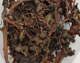 Ewe Lapalapa Pupa/Red Jatropha Leaves/Dried Herbs/Jatropha Gossypiifolia