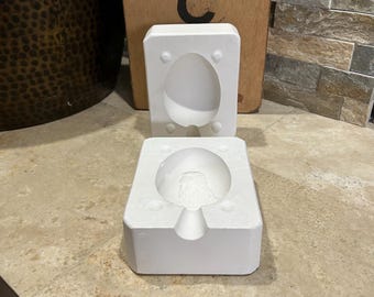 KINZIE MOLDS Jesus Egg Shaped for Ceramics