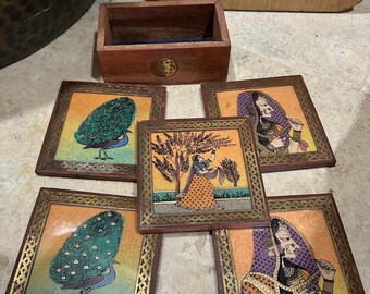 Ensemble de sous-bocks traditionnels thé/café avec peinture sur pierres précieuses SAARTHI