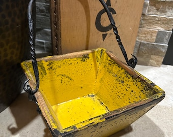 Seau à riz ancien chinois en laque jaune
