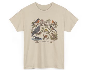 Camiseta com estampa de pássaros japoneses, vida selvagem das Ilhas Izu, ilustração de guia de campo com inspiração vintage.