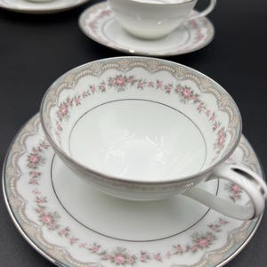 Vintage Noritake Glenwood 5770 Tea Cup & Saucer 12-Piece Set