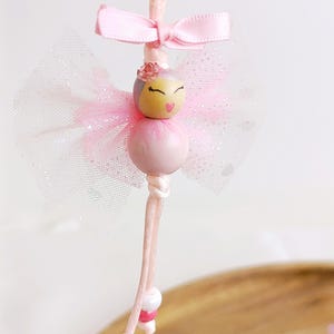 Mini poupée à accrocher partout papillon. Personnalisables, Bijou de téléphone, bijou de sac, cartable, cadeau invité, grigri.