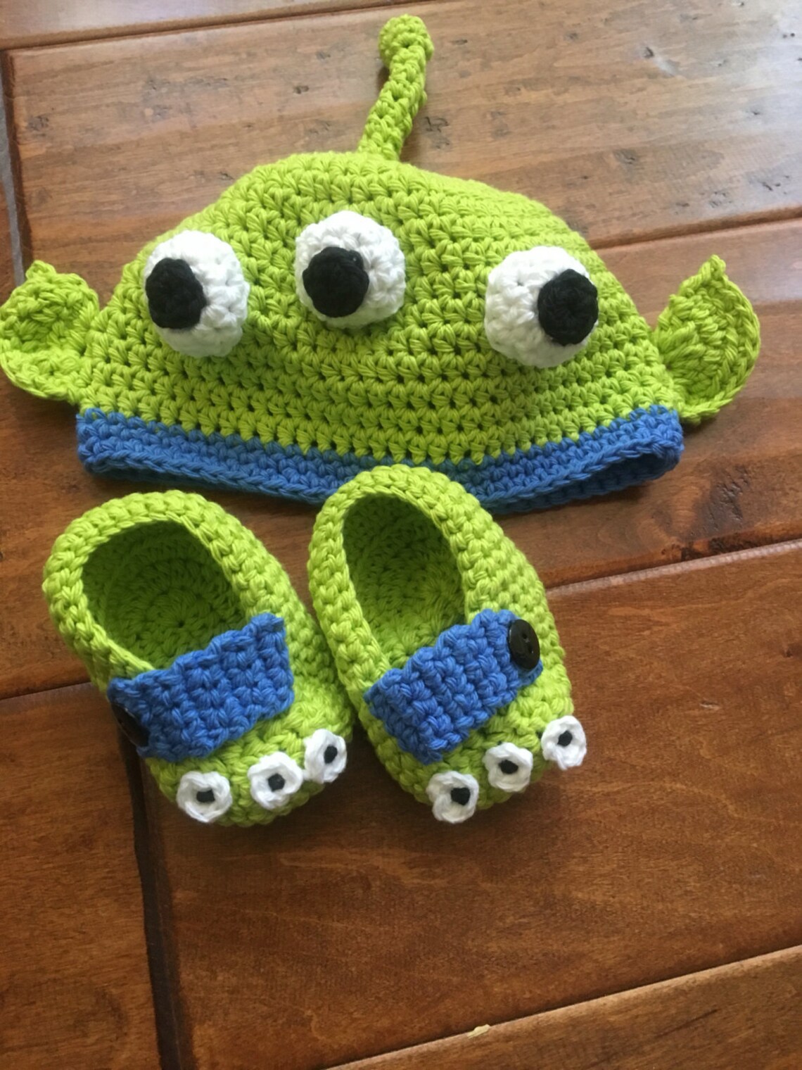 Toy Story Inspired Alien Beanie and Booties Set Newborn Etsy