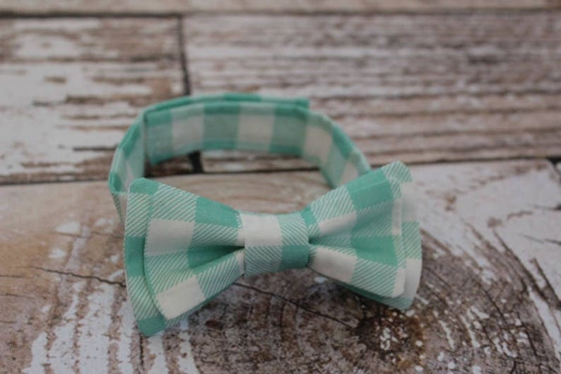 Handmade baby boys plaid bow tie in green and white image 2