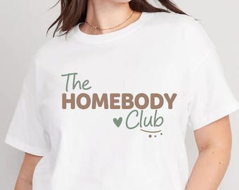 The Homebody Club PNG, design en sublimation citation confortable, graphique de chemise mignon introverti, téléchargement immédiat PNG transparent
