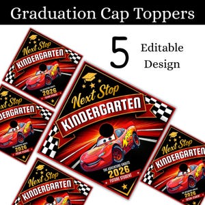 Könnte beinhalten: Fünf quadratische Doktorhut-Aufsätze mit einer roten Rennwagen-Grafik, schwarz-weißen Zielflaggen und dem Text Next Stop KINDERGARTEN, 2026 und FUTURE STUDENT. Die Designs enthalten ein goldenes Doktorhut-Symbol auf einem dunklen Hintergrund.