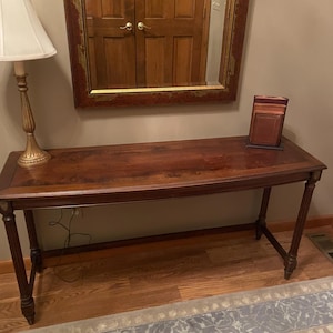 Vintage konsolbord i mid-century-stil, böjt bord, entré, soffa, bar eller litet skrivbord 52bx17”Dx27T