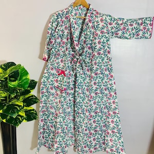 Hermosa bata unisex de algodón, bata de baño de algodón puro para mujer, bata de dama de honor con diseño de gofre, bata kimono 100 % algodón hecha a mano, regalos para ella.