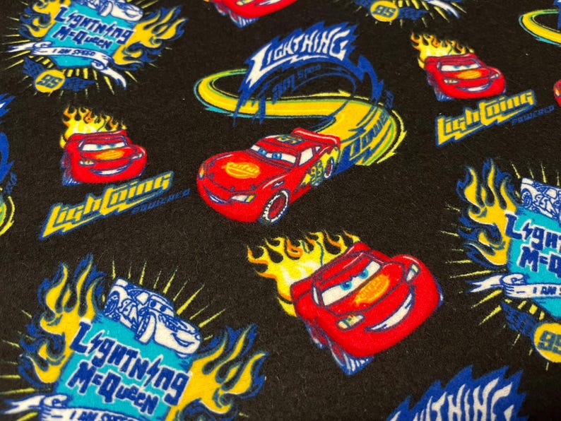 Disney Cars Pattern LIGHTNING MCQUEEN Disney Pixar CARS by Camelot Fabrics - 100% Cotton ...