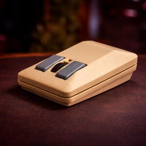アミーガタンクマウスレプリカ｜レトロコンピューターマウス｜ビンテージベージュPCデスクアクセサリー