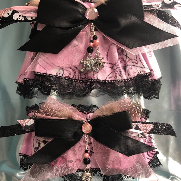 Black and Pink Skulls and Crossbones Gothic Garter Set