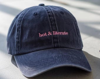 Gorro bordado, atractivo y literario, accesorio para lectores, regalo para clubes de lectura