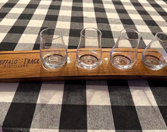Tabla de degustación de barriles de bourbon personalizada: bandeja de degustación de whisky, soporte para vasos Glencairn