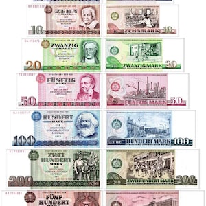 Puede incluir: Una colección de billetes de banco de la RDA vintage, con denominaciones de 5 a 500 marcos. Los billetes muestran retratos, figuras históricas y escenas industriales, con texto en alemán. Los billetes son de varios colores.
