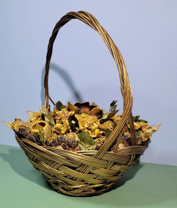11x11 Natural Potpourri botanicals Centerpiece in A Handled Wicker Basket Woodsy Pods Fall year Round Country Cottage Farmhouse Decoration Etsy UK