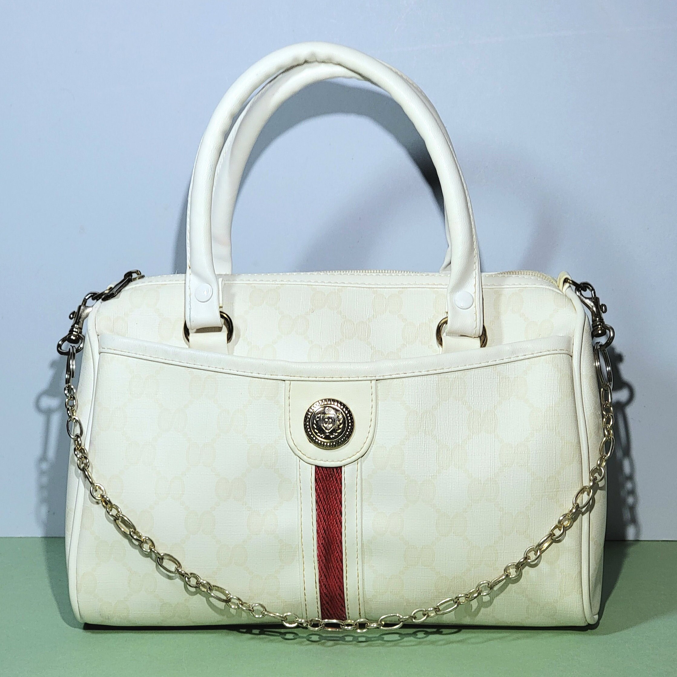 Gucci doctors deals bag price