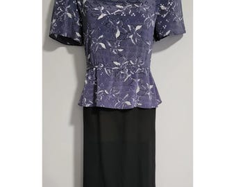 1990s Peplum Bust 38 Dress w/Short Sleeves, Crew Pullover Neckline, Abstract Flower Print Top, Black Back Slit Skirt, Knee Length Polyester