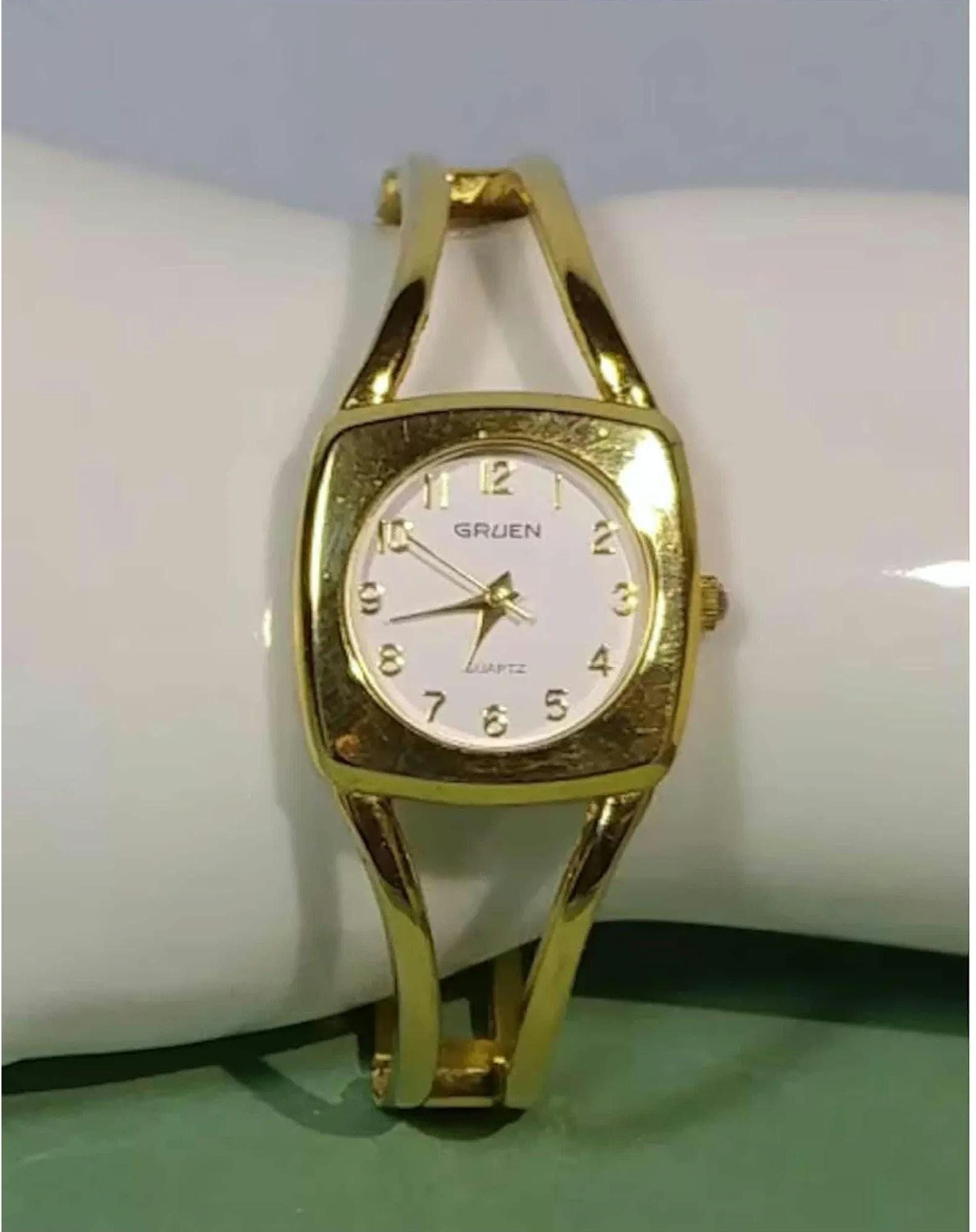 1970s Womens Gruen Bracelet Wristwatch Analog Quartz Gold  display picture 1