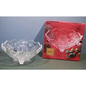 &quot;1990er Jahre, 6,5 &quot;&quot;Boxed Mikasa Footed Schneeflocke Kristallschliff Glasschüssel Mints Candy Fruit, Nüsse Glaswaren 15. Hochzeitsjubiläum Tisch Geschenkidee.&quot;