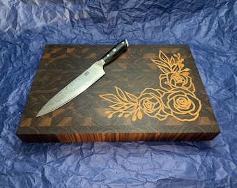Luxury Walnut Cutting Board Featuring Maple Rose Inlays.