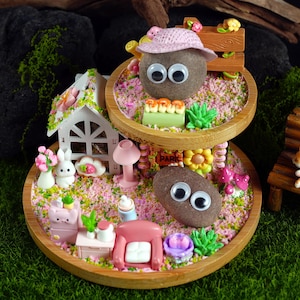 Rocky Pet Pink Double-Layer Music Paradise Desktop River Stone Pet – ręcznie robiona miniatura z żywicy glinianej z pozytywką, dekoracja na prezent urodzinowy