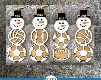 Paquete de adornos SVG de muñecos de nieve deportivos / Fútbol, béisbol, fútbol americano (descarga digital)