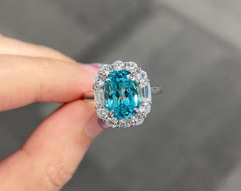 6 Carats Oval Paraiba Tourmaline Engagement Ring, Three Stone Bright Turquise Green Tourmaline Ring, October Birthstone Promise Rin
