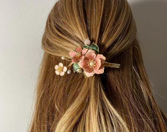 Tocado nupcial de terciopelo de seda con flores, accesorio para el cabello de boda, pinza para el cabello floral estilo chinoiserie hecha a mano.