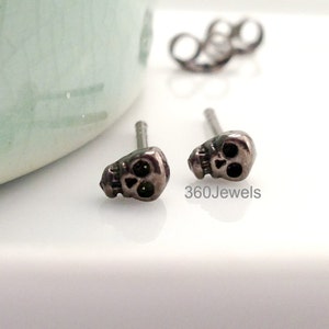 Atramentous skull stud earrings, men's stud earrings, black gold studs, black gold studs, cartilage earring, helix stud earrings, 467B