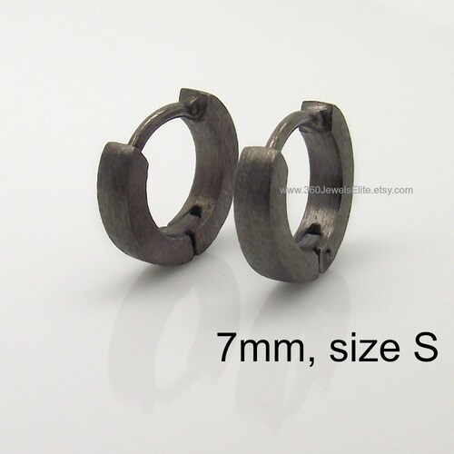 Pendientes de aro para hombre, pendientes de aro negros para hombre, pendientes de aro pequeños, pendientes de aro negros y dorados para hombre, pendientes huggie, E120MB