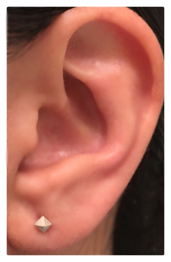 Obelisk body piercing & fine jewelry best sale