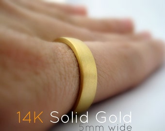 5mm 14K Solid Yellow Gold Wedding Band - Modern Flat Square Tube Design - Brushed Matte Finish - For Men or Women